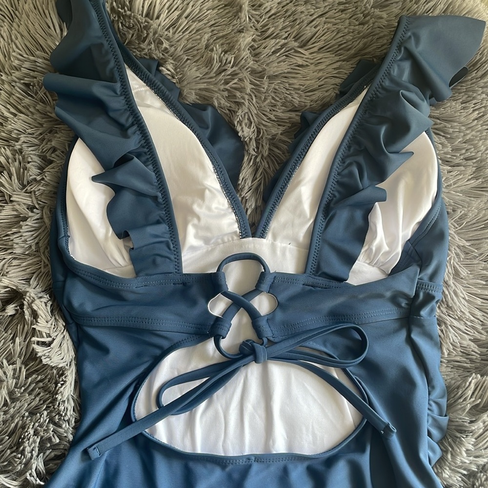 Cupshe Ruffled V-Neck & Lace-Up Back Swimsuit - Picture 8 of 14